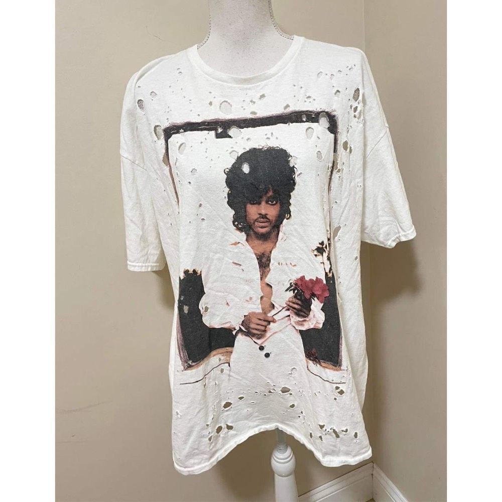 New Urban Outfitters Prince Distressed Tee Size S - Picture 2 of 6